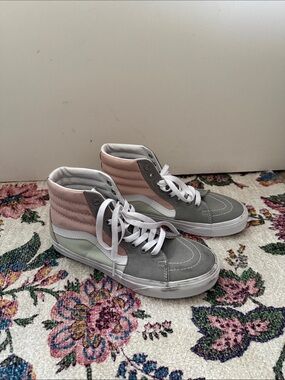 Vans High-Top Sneakers Gray and White